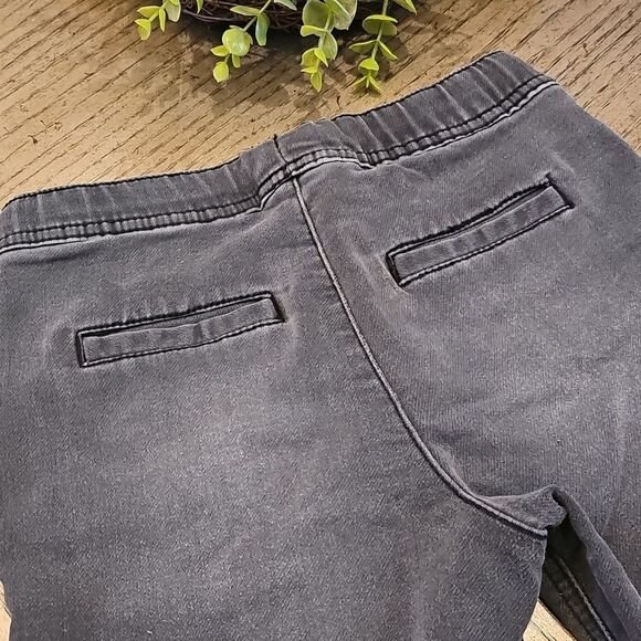 Kids Black Denim Shorts Size 7 Epic Threads - Picture 7 of 9